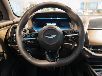 2026 Aston Martin DBX photo 14