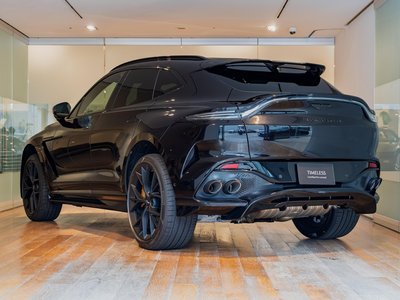 2026 Aston Martin DBX photo 4