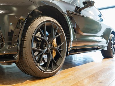 2026 Aston Martin DBX photo 8