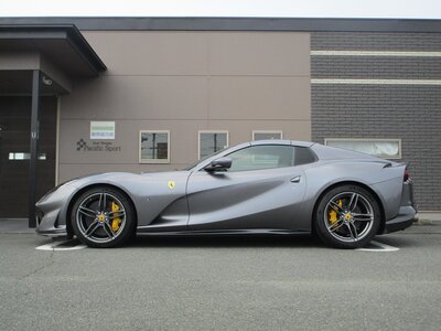 2023 Ferrari 812 GTS 照片 8