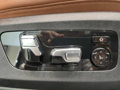 2023 BMW X6 thumbnail 25
