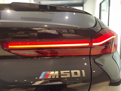 2023 BMW X6 thumbnail 38