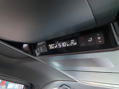 2024 Toyota ALPHARD — фото 128