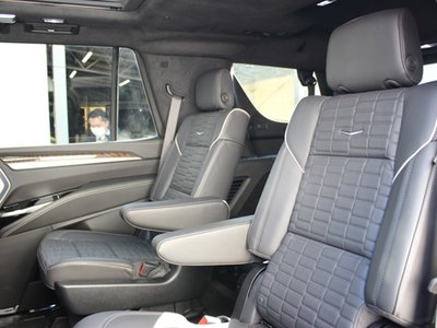 2025 Cadillac ESCALADE photo 14