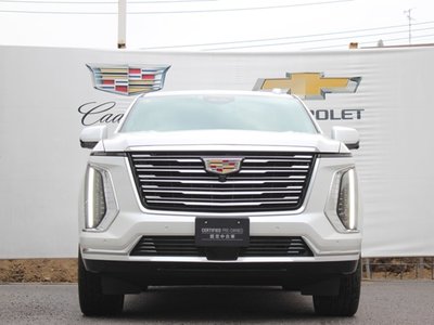 2025 Cadillac ESCALADE photo 2