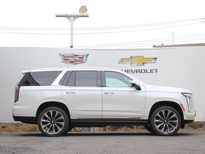 2025 Cadillac ESCALADE photo 8