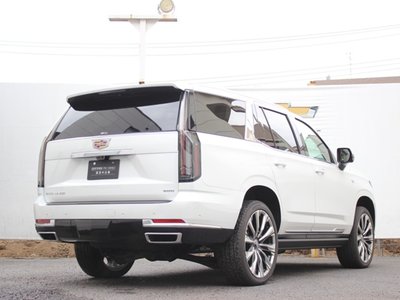 2025 Cadillac ESCALADE photo 3