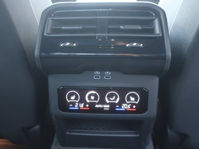 2025 BMW I5 缩略图 38