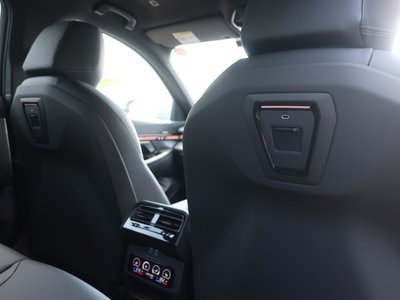 2025 BMW I5 缩略图 39