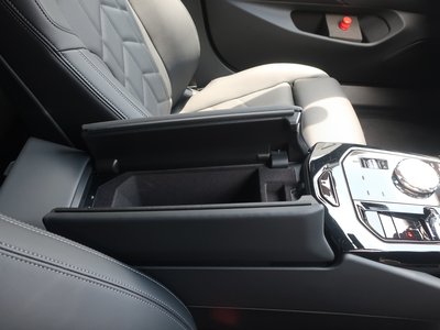 2025 BMW I5 缩略图 58
