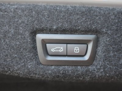 2025 BMW I5 缩略图 27