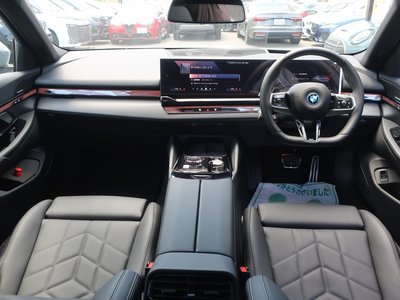 2025 BMW I5 缩略图 29
