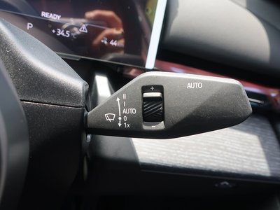 2025 BMW I5 缩略图 64