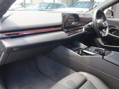 2025 BMW I5 缩略图 31