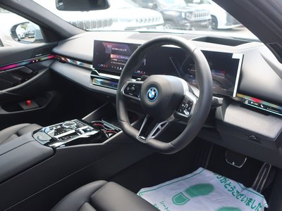 2025 BMW I5 缩略图 42