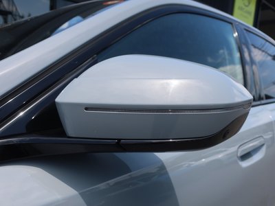 2025 BMW I5 缩略图 18