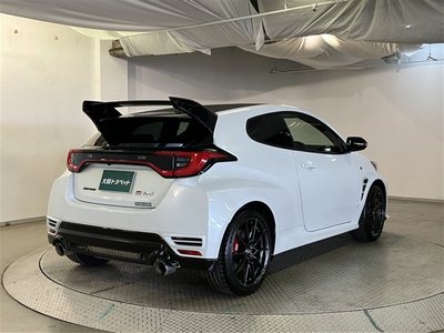 صورة 8 لـ 2025 Toyota GR YARIS