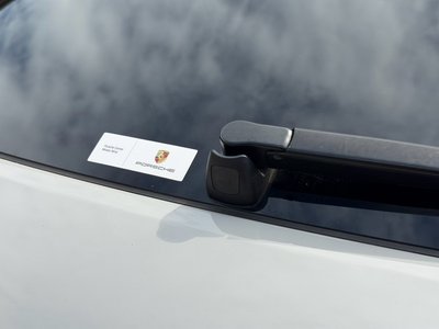 2023 Porsche MACAN thumbnail 73