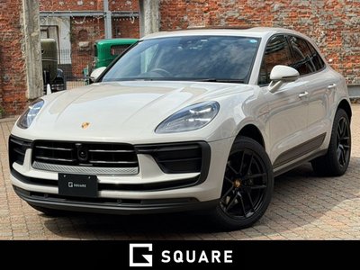 2023 Porsche MACAN photo 1