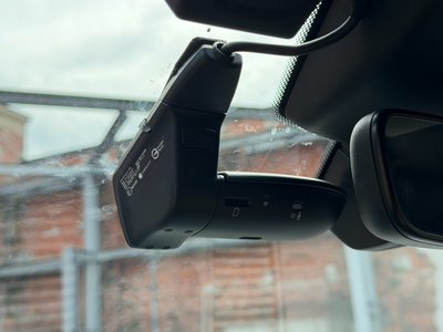 2023 Porsche MACAN thumbnail 35
