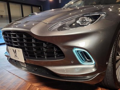 صورة مصغرة 31 لـ 2022 Aston Martin DBX