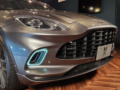 صورة مصغرة 33 لـ 2022 Aston Martin DBX