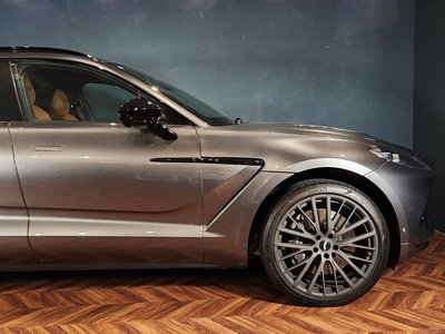 صورة مصغرة 24 لـ 2022 Aston Martin DBX