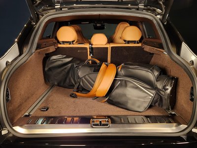 صورة مصغرة 49 لـ 2022 Aston Martin DBX
