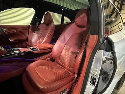صورة 42 لـ 2021 Aston Martin DBX
