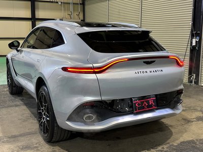 صورة 23 لـ 2021 Aston Martin DBX