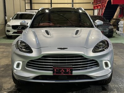 صورة 20 لـ 2021 Aston Martin DBX