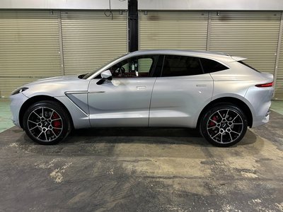 صورة 22 لـ 2021 Aston Martin DBX
