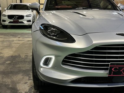 صورة 26 لـ 2021 Aston Martin DBX