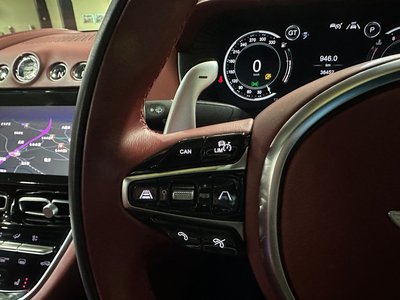 صورة 16 لـ 2021 Aston Martin DBX