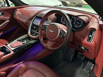 صورة 40 لـ 2021 Aston Martin DBX