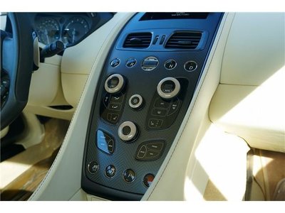 2014 Aston Martin VANQUISH thumbnail 21