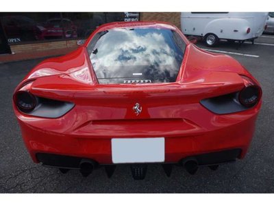 2018 Ferrari 488 GTB 照片 10