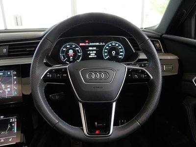 2024 AUDI Q8 E-TRON photo 21