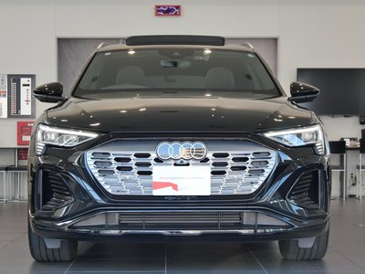 2024 AUDI Q8 E-TRON photo 2