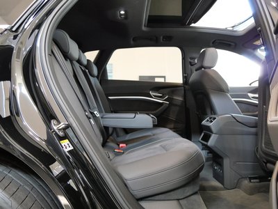 2024 AUDI Q8 E-TRON photo 12