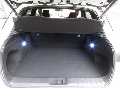 صورة 20 لـ 2024 Lexus LBX