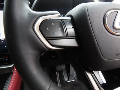 صورة 55 لـ 2024 Lexus LBX