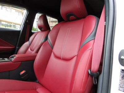 صورة 17 لـ 2024 Lexus LBX