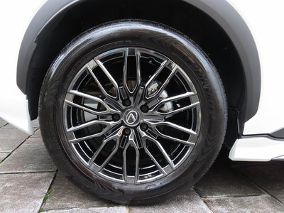 صورة 45 لـ 2024 Lexus LBX