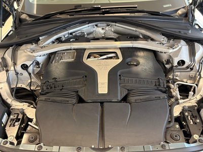 2021 Aston Martin DBX 照片 39