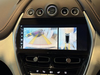 2021 Aston Martin DBX 照片 35