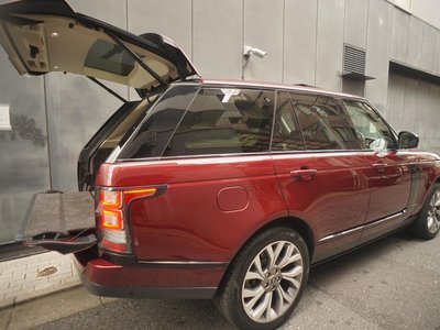 2018 LAND Rover RANGE ROVER photo 15