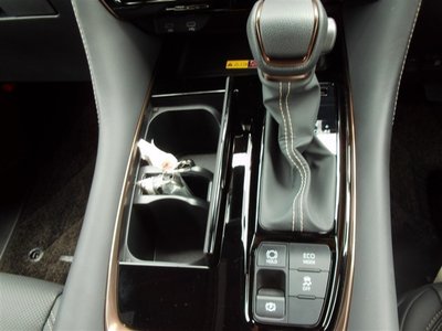 صورة 21 لـ 2023 Toyota ALPHARD