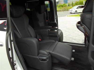 صورة 32 لـ 2023 Toyota ALPHARD
