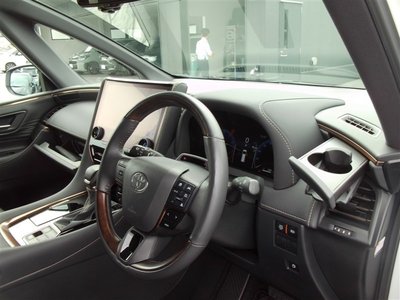 صورة 29 لـ 2023 Toyota ALPHARD